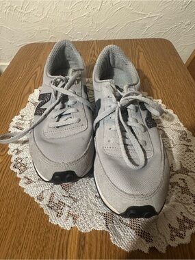 New Balance 410 Gray Lace-Up Sneakers